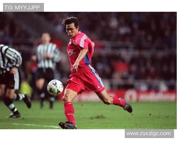 纵横绿茵的黄金年代回顾1990年足坛巨星的辉煌与传奇