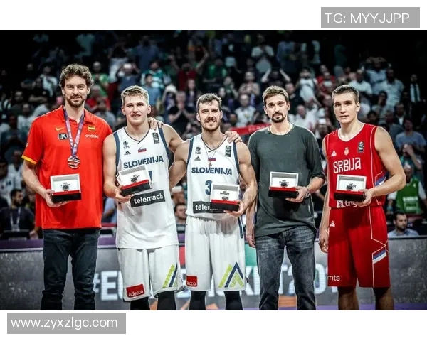 张家口足球联赛球星阵容揭晓各队实力对比与球员亮点分析